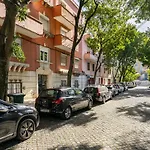 Whome Premium Alfama 2-Br Great For Remote Workers & Digital Nomads